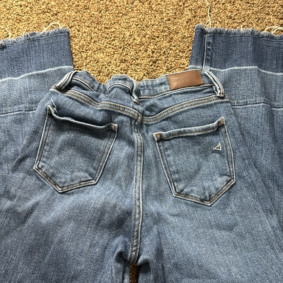 Hidden Straight Leg Jeans - Picture 3 of 3